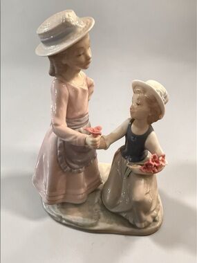 Vintage Nao by Lladró "My Two Girls Picking Flowers" Porcelain Figurine B-20